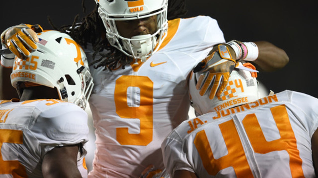 Bowl worthy: Vanderbilt upsets No. 24 Tennessee, 45-35